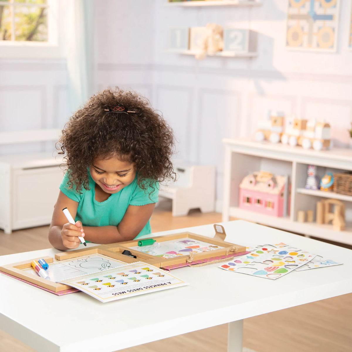 Natural Play: Play, Draw, Create Reusable Drawing & Magnet Kit – Princesses